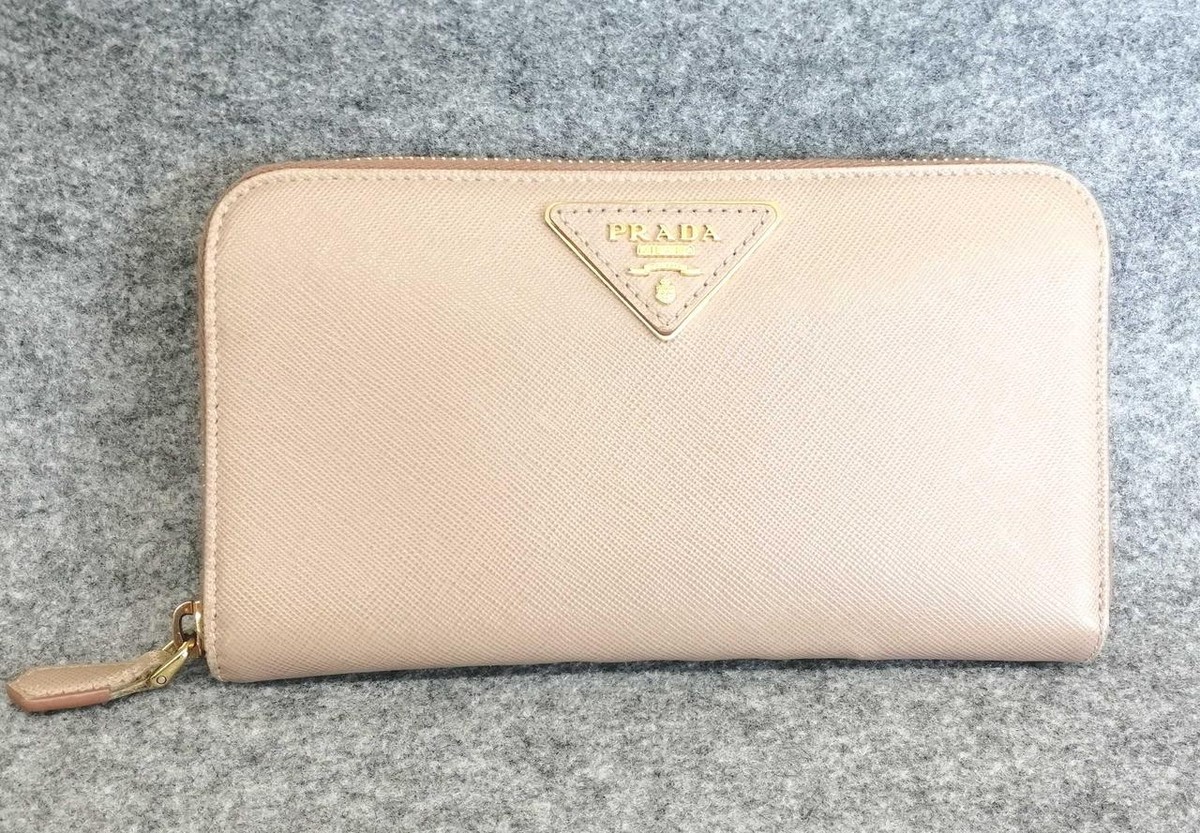 PRADA 長財布 CAMMEO SAFFIANO L 1M0506 Prada wallet PRADA long 1M0506 SAFFIANO METAL embossed