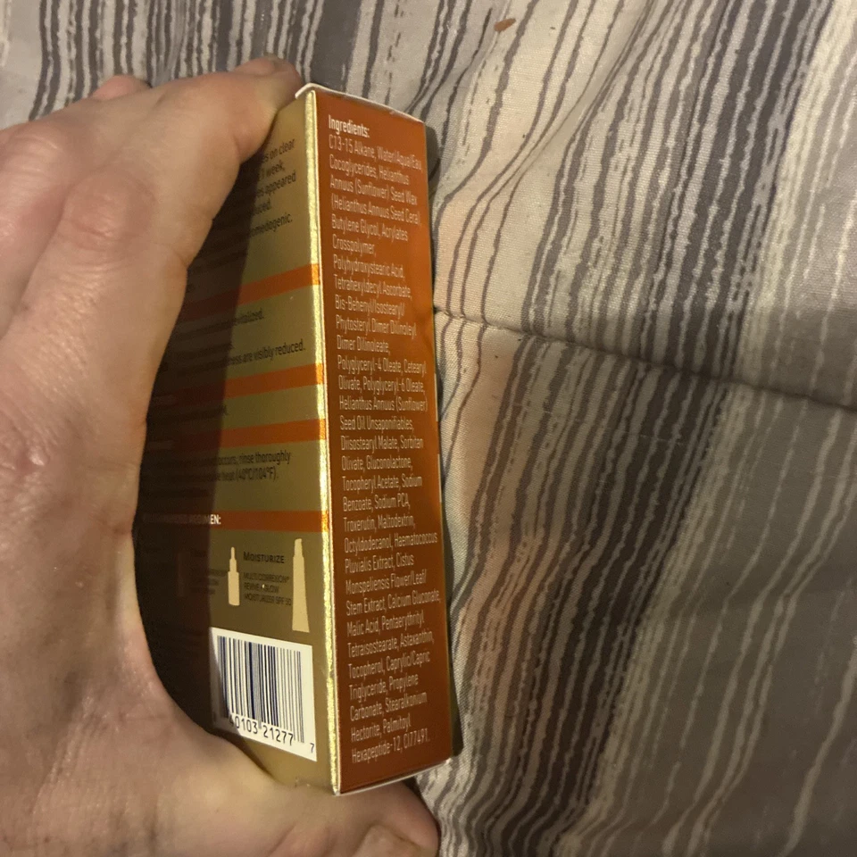 RoC Multi-Correxion Revive + Glow Eye Balm - 0.14 oz (4ml) New!!! - Image 4 of 4