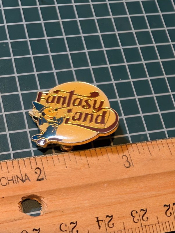 Vtg 1985 Disneyland 30th Anniversary Fantasy Land Hat Vest Lapel Pin Disney
