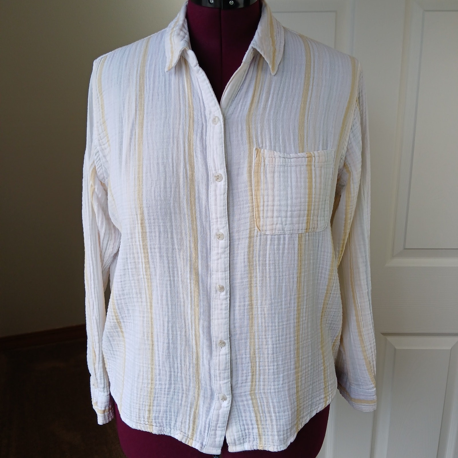 Universal Thread Super Soft Cotton Button-up Shir… - image 6