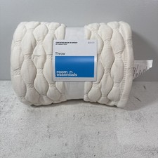 Room Essentials Quilted Throw with soft white inside 50 X 60 Cream Color NEW