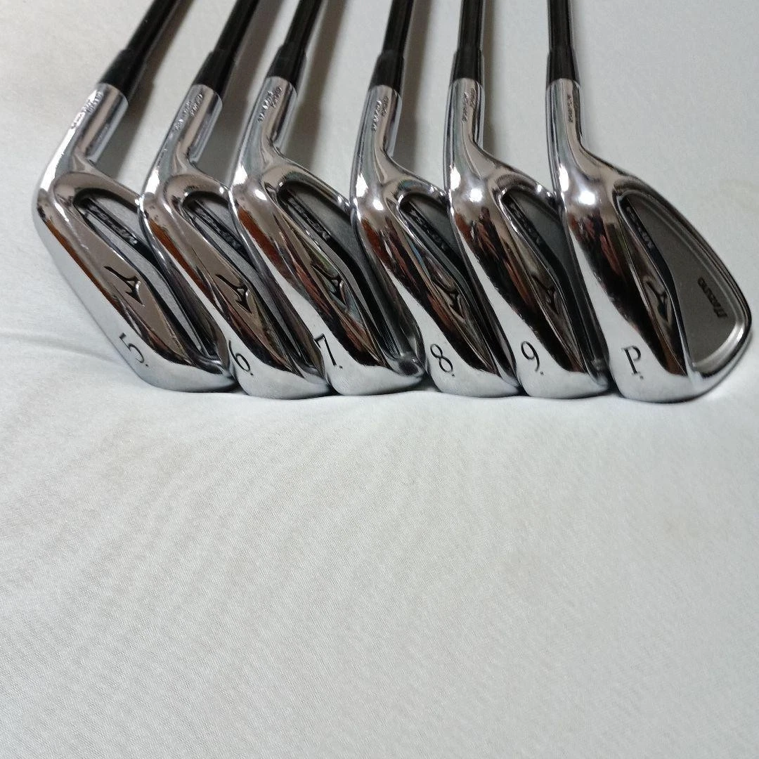 Mizuno JPX 919 Tour Irons ⁄ 4-PW ⁄ Dynamic Gold 120 S300 Stiff