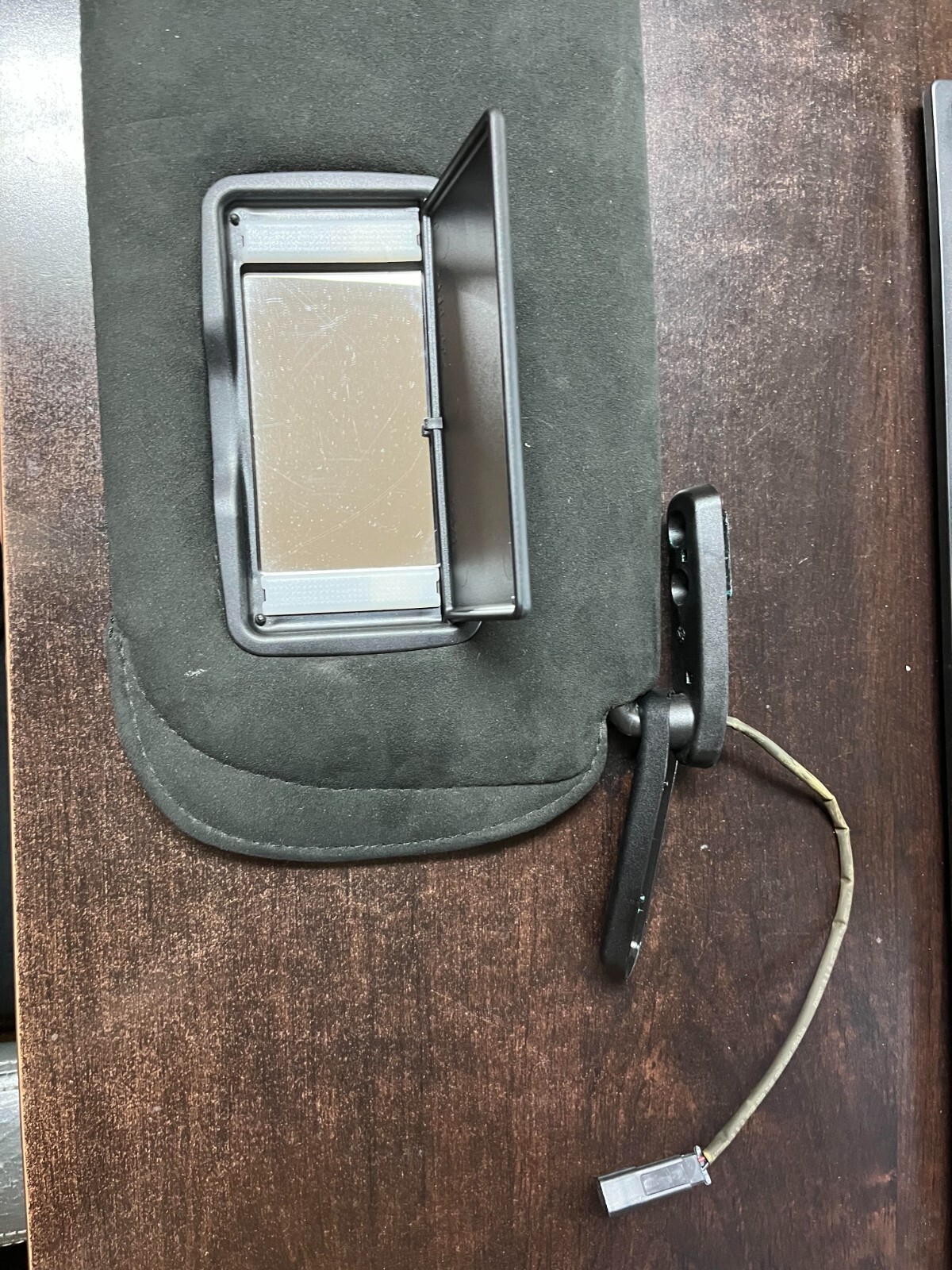 2007-2019 maserati gran turismo sun visor (black, right, passenger side)