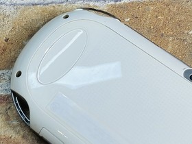 SONY PS Vita PCH 1000 ZA02 Crystal White Japan Tested Charger 8GB Memory Ex DDP