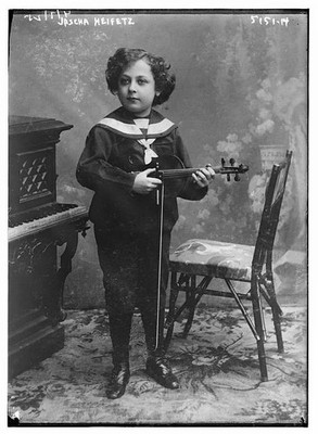 Photo:Jascha Heifetz Child Prodigy Violinist Portrait ca 1910s
