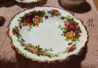 (11) 1 x kleine flache Schale, Royal Albert, Old Country Roses