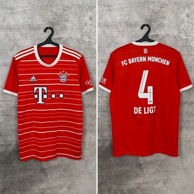 BAYERN MUNICH 2022 2023 HOME FOOTBALL SHIRT #4 DE LIGT ADIDAS JERSEY SIZE L