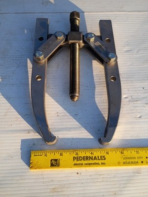  OTC Tools 1036 7 Ton Long 2 Jaw Puller Reach 8 3/4'' Spread 9 3/4 USA Adjustable
