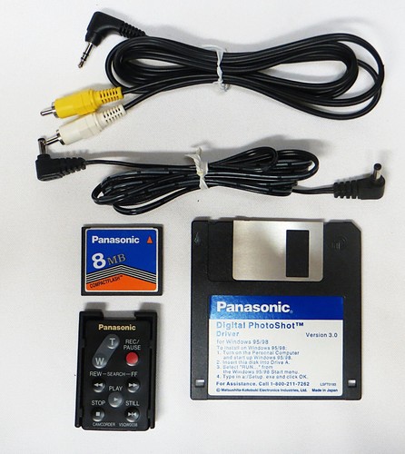 PANASONIC Palmcorder PV-L750 Camcorder with Carry Bag plus 16 Mini-VHS Cassettes - Picture 13 of 14