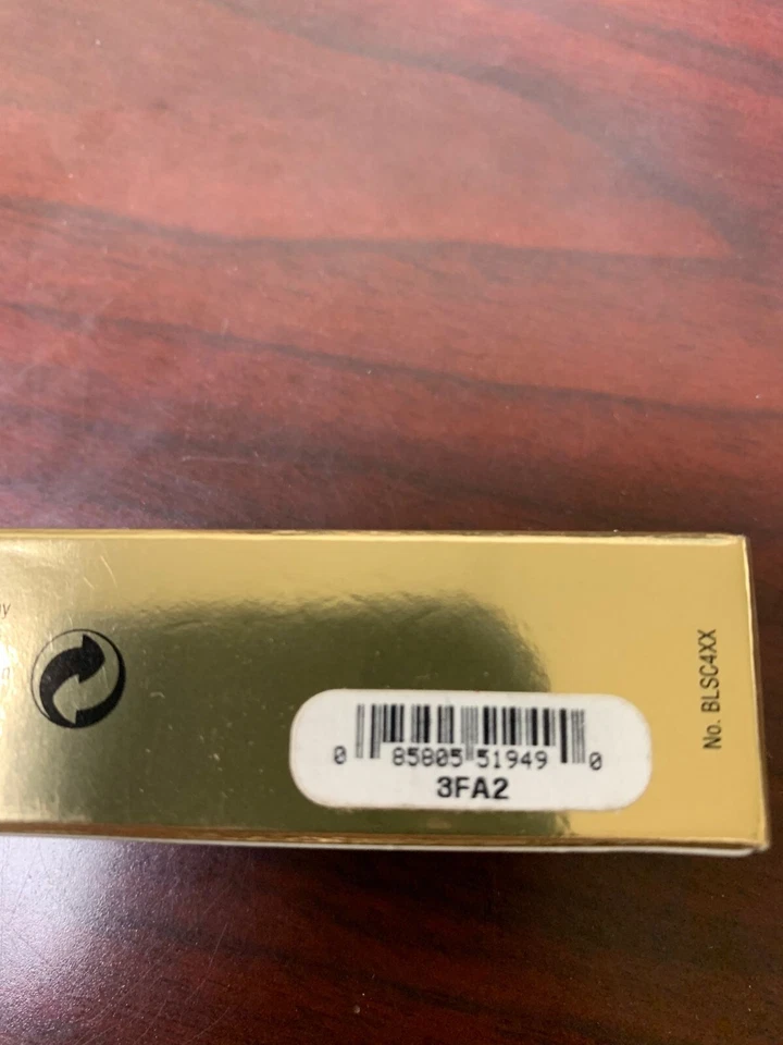 Elizabeth Arden Beautiful Color Moisturizing Lipstick 15 Golden Nude - Image 2 of 4