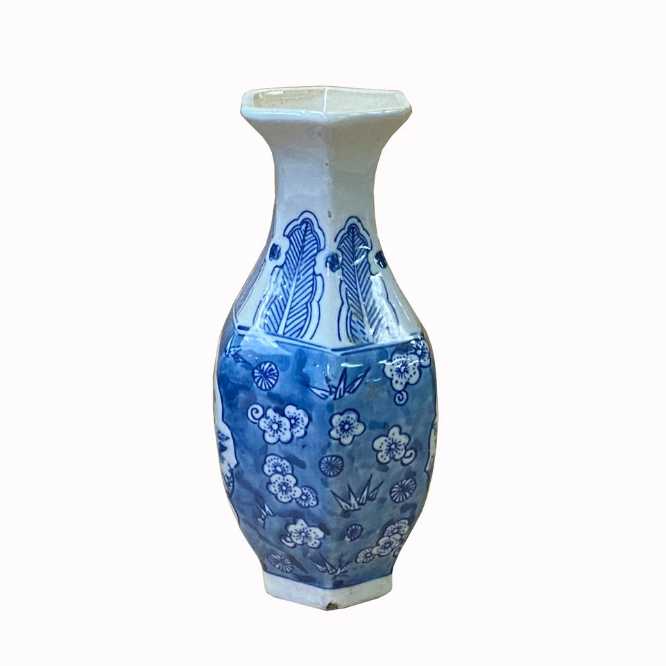 Lot of 2 Chinese Blue White Porcelain Hexagon Flowers Graphic Small Vase ws2035 - Image 2 of 4