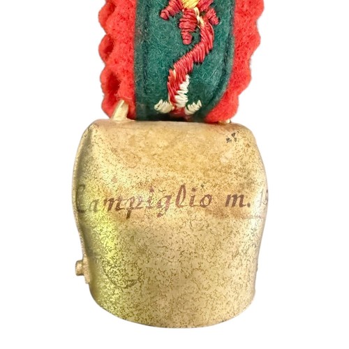 Vtg Italian Souvenir Cowbell – Campiglio 1550m – Floral Painted w/ Alpine Strap - Picture 10 of 10