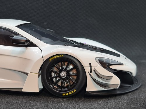AUTOart 1/18 - 81640 - MCLAREN 650S GT3 - 2017 - Imagen 7 de 14