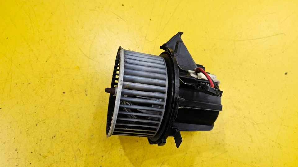 AUDI A5 8T COUPE 2.0 TFSI TDI 2007-2011 HEATER BLOWER FAN MOTOR 8K2820021 - Image 3 of 4