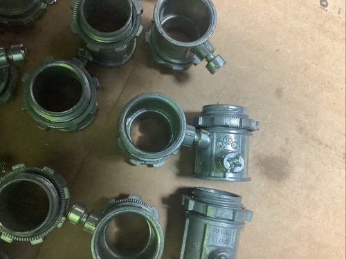 1/2" Half Inch EMT Conduit Box Connectors Lot of 65 - Picture 3 of 3