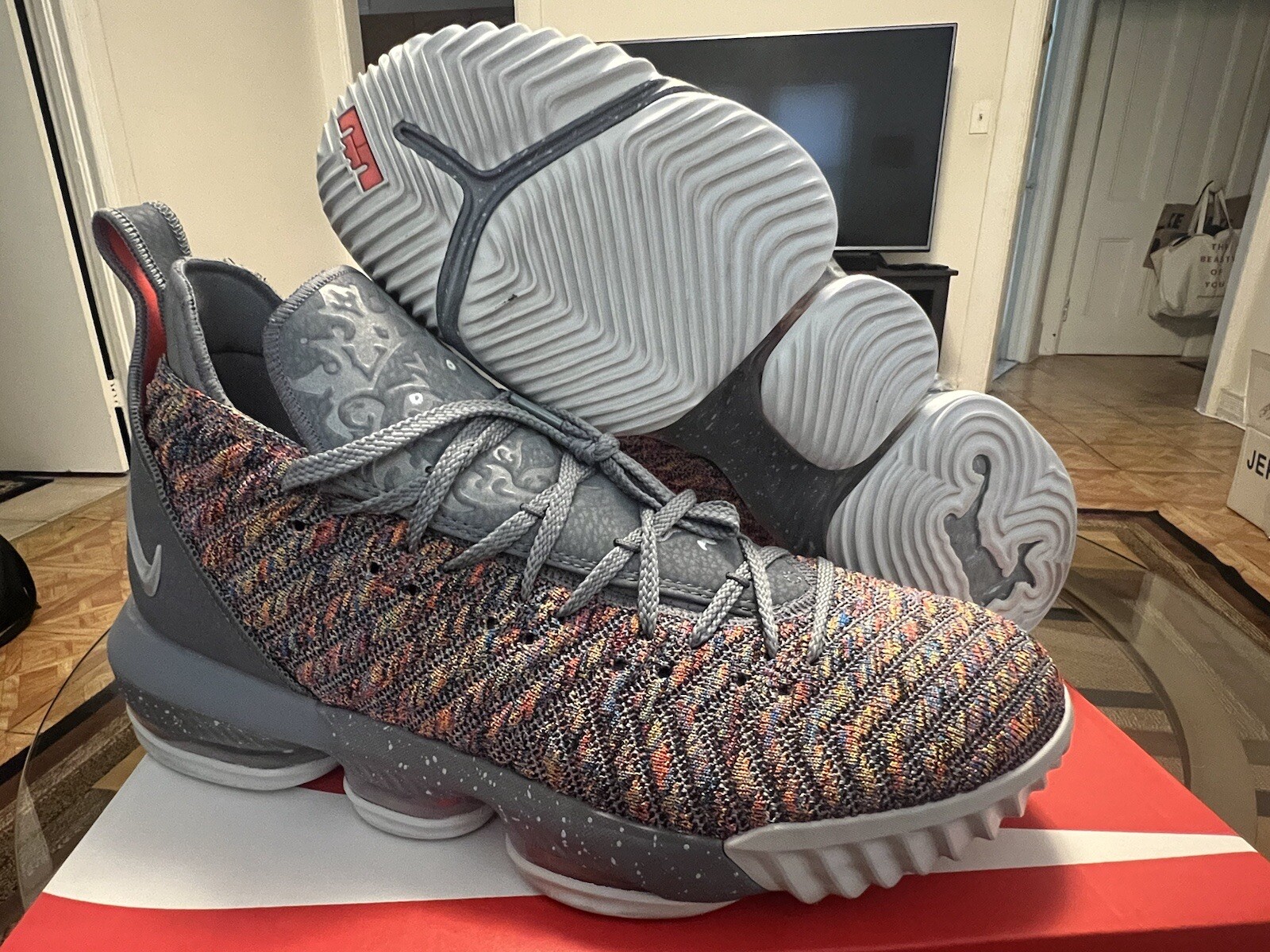 NIKE LEBRON XVI 16 "MULTI COLOR" METALLIC SILVER Men’s Size 12.5 BQ5969-900