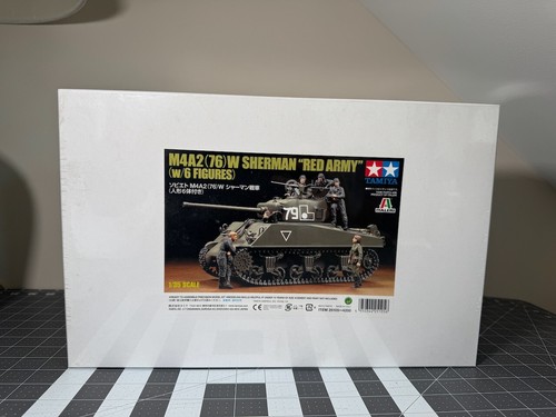 1/35 Tamiya M4A2(76)W Sherman "Red Army" (w/ 6 Figures) #25105-4200 - Picture 2 of 10