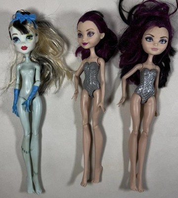 Monster High Frankie Stein Photo Booth Ghouls & 2 Ever After Raven Queen READ