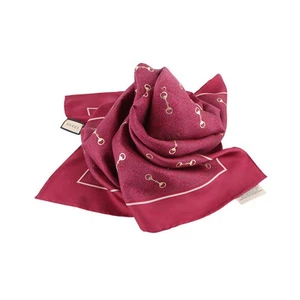 Foulard carré en soie Gucci GG imprimé Horsebit 33371Y 2 110874665