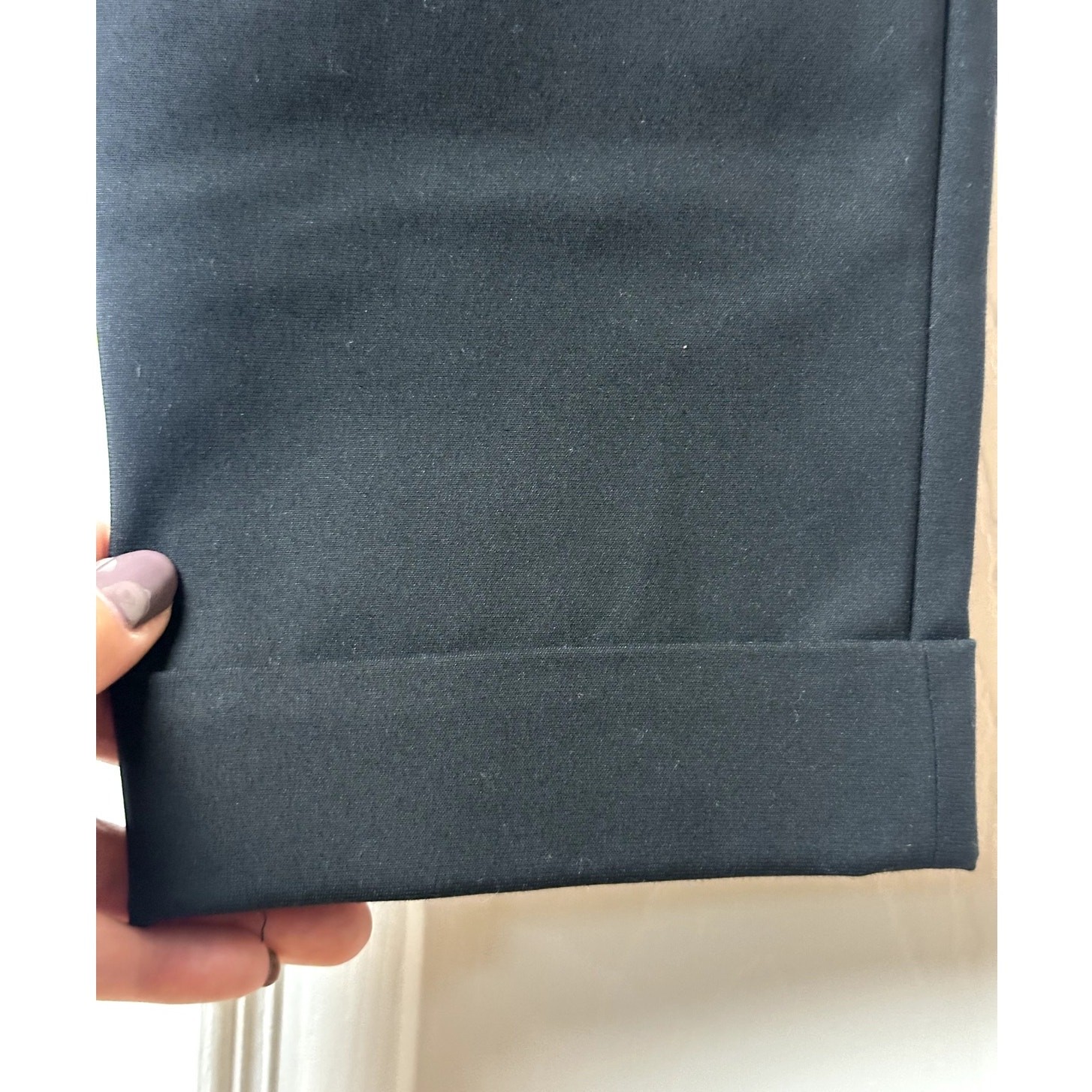 MNG By Mango Black Capri Cuff Hem Dress Pants Women's Size 6 NWT thumbnail 3