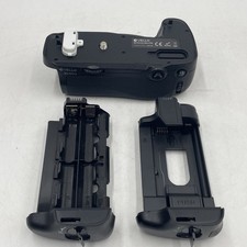 Vello BG-N15-2 Battery Grip for Nikon D750 Cameras w/ Both EN-EL15  AA Trays