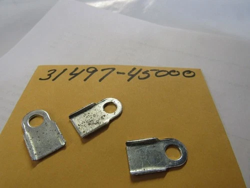 CLAMP, MAGNETO LEAD