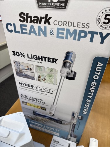 Shark Clean & Empty Akku Staubsauger - Auto-Empty System, BU3521UK - 5420