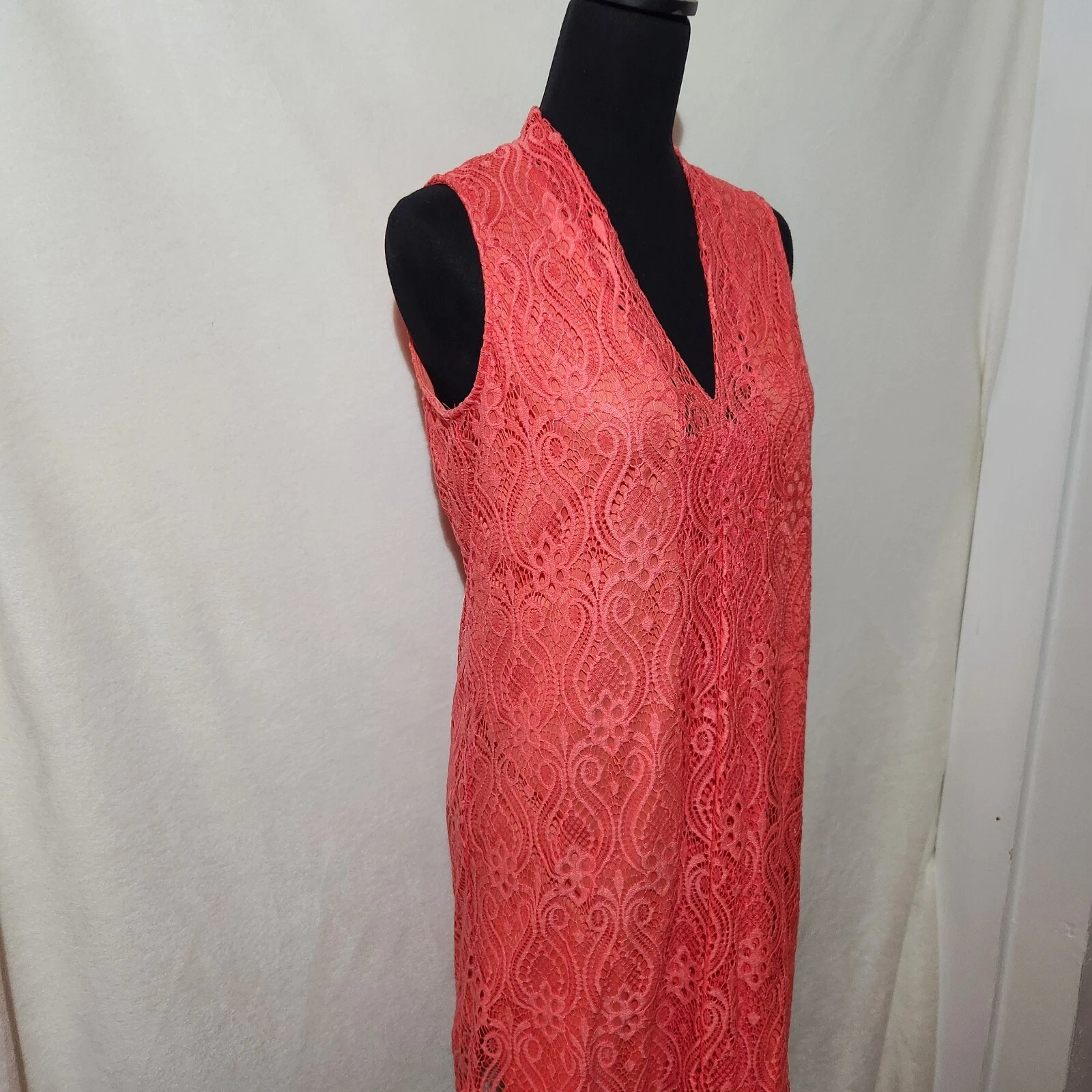 Abito Kay Celine pizzo corallo finto avvolgente svasato cappuccio manica aderente svasato taglia small