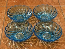 HAZEL ATLAS CAPRI SEASHELL SWIRL AZURE BLUE FRUIT DESSERT BOWLS SET LOT 4 EUC