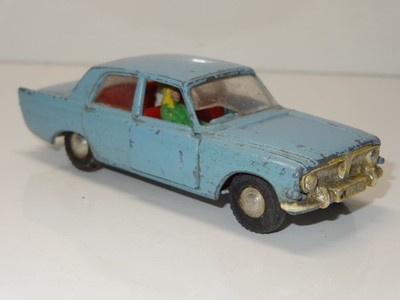 Triang spot on 270 FORD ZEPHYR 6  ( 421 )