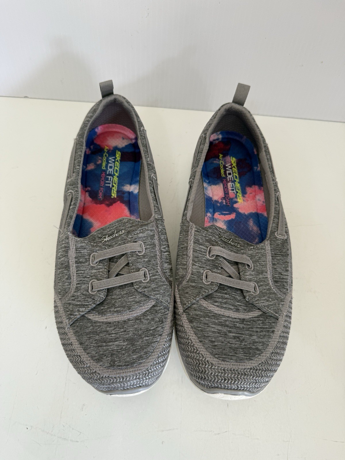 Skechers Air-Cooled Women’s Gray Fabric Slip On Loafers Wide Fit Size 10