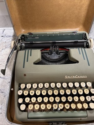 VTG 1957 Smith-Corona Silent Super Olive Green Portable Typewriter