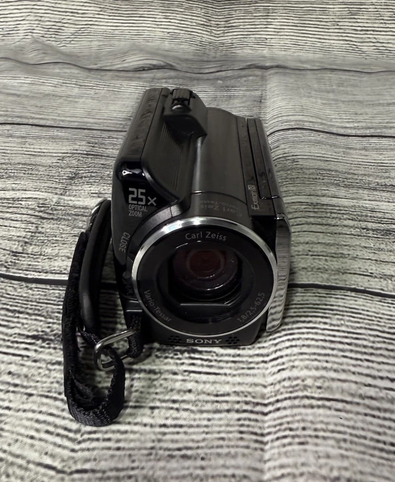 Sony HDR-XR150 HD Handycam Camcorder (Black) No Charger Camera And Battery Only - Image 2 of 4