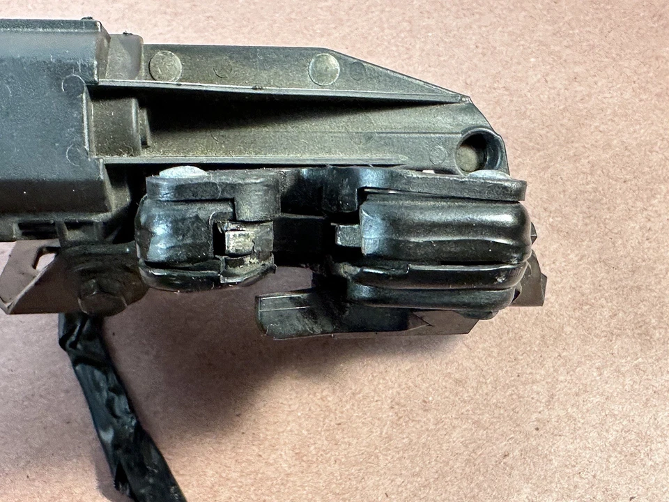 1996 Chevrolet Camaro Rear Trunk Tailgate Latch - Image 4 of 4