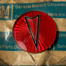 Genuine Gm Pontiac Emblem Badge Nos 10004684