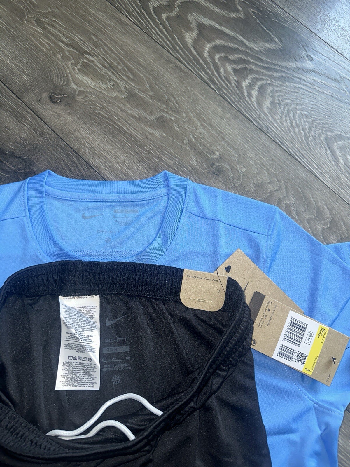 Nike Dri Fit T Shirt Shorts Tracksuit Set - Baby Blue  Black  (Mens Small) image 3