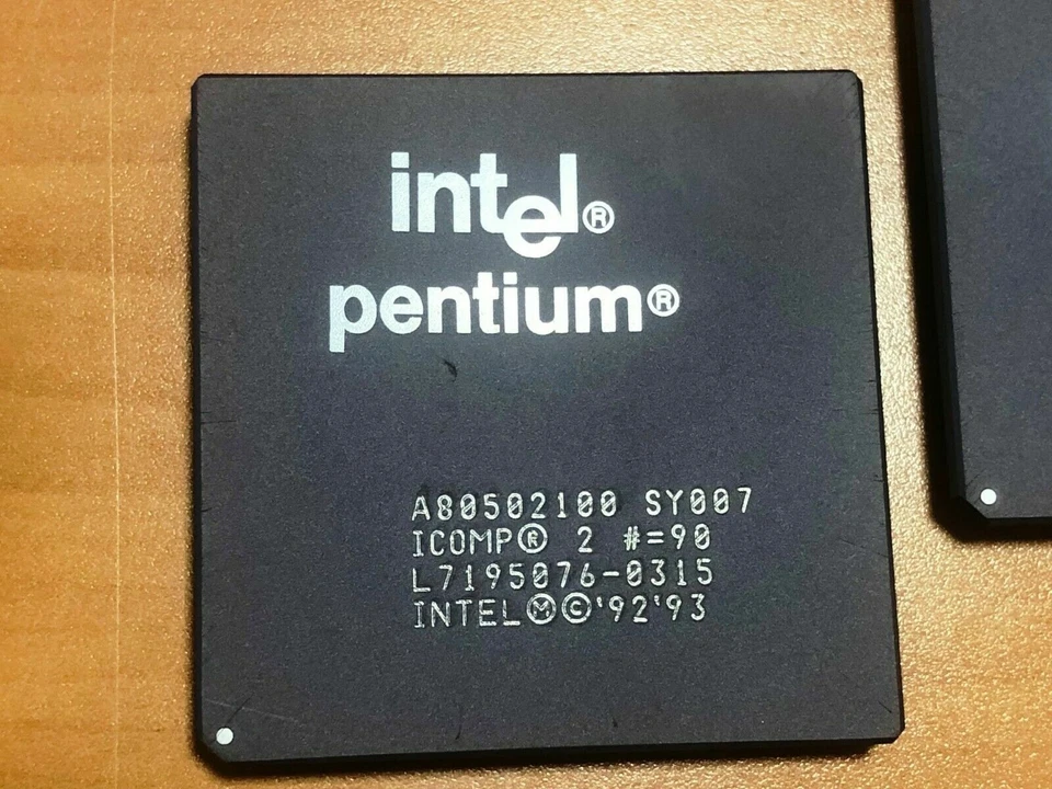 LOT of 2 NEW Intel Pentium A80502-100 / A80502100 SY007 100mhz CPU Processor - Image 3 of 4