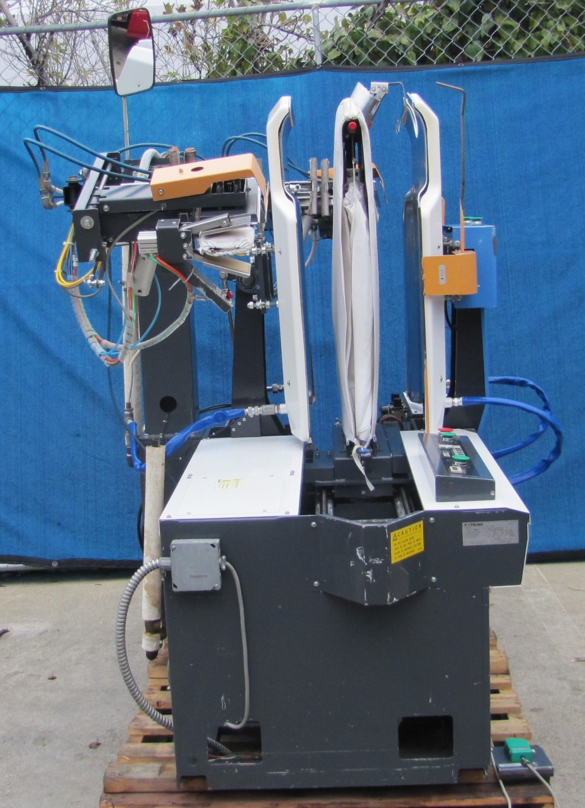 Itsumi BT-100A Single Buck Body & Sleever Dry Cleaning Machine 220V 3 Phase