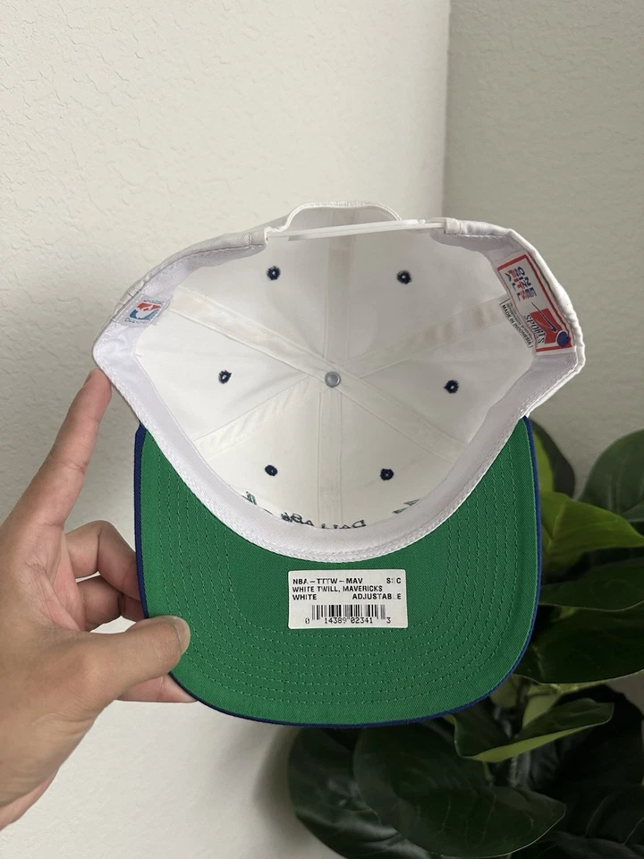 De colección Años 90 Dallas Mavericks NBA Cúpula Blanca Script Deportes Especialidades Snapback Foto 4 de 4