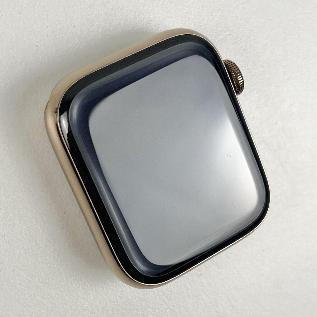 Apple Watch Series 5 44mm GPS + Cell Gold Stainless Steel Apple Watch Series 5 44mm GPS + Cell Gold Stainless Steel