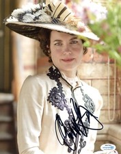 Elizabeth McGovern Downton Abbey Autographed Signed 8x10 Photo ACOA