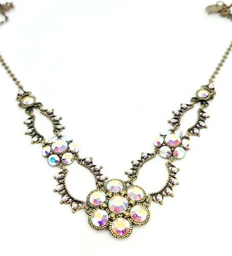 Collar especial de Michal Negrin elegantes piedras de cristal transparente. - Imagen 5 de 9