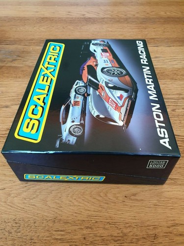 boite vide scalextric aston martin racing - limited edition - Photo 2/4
