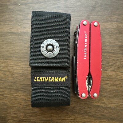 Retired Red Gen 1 Pat pending Leatherman Juice C2 Multitool w/nylon pouch.
