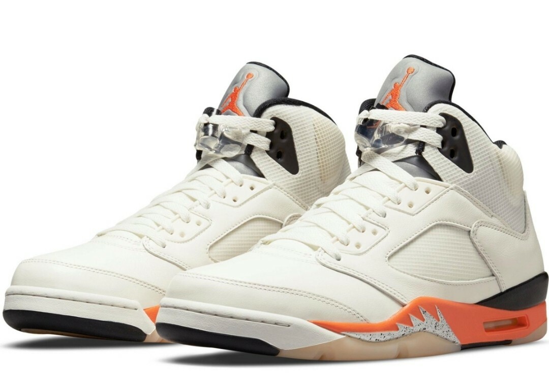 12 Men's Jordan 5 Retro 