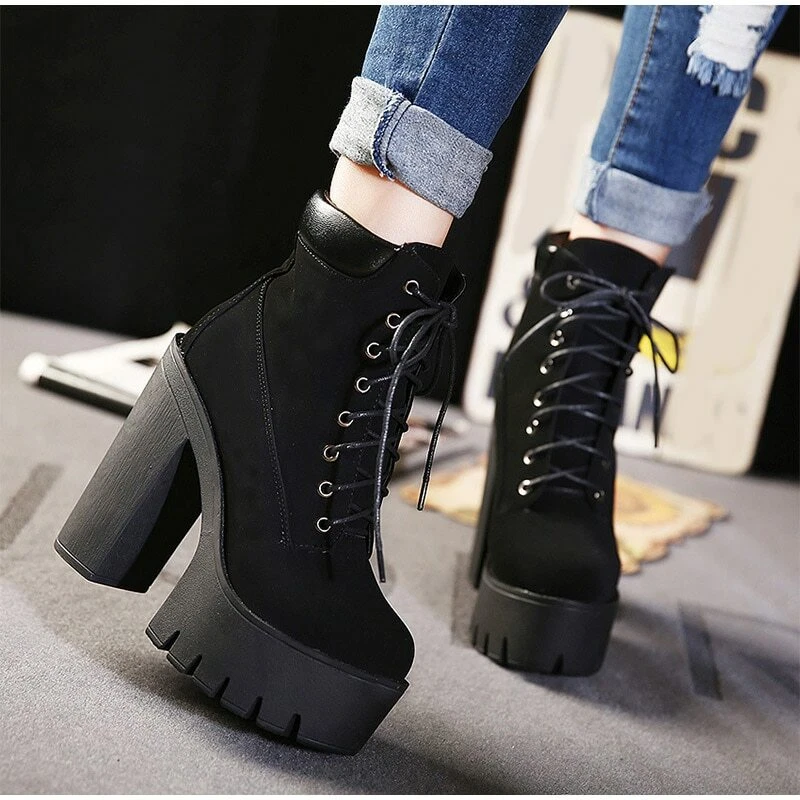 Platform ankle boots thick best sale heel