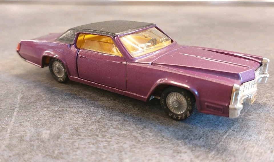 DINKY TOYS GB # 175 CADILLAC ELDORADO Made in England Scala 1:43 dal 1969   1972 - Immagine 2 di 4