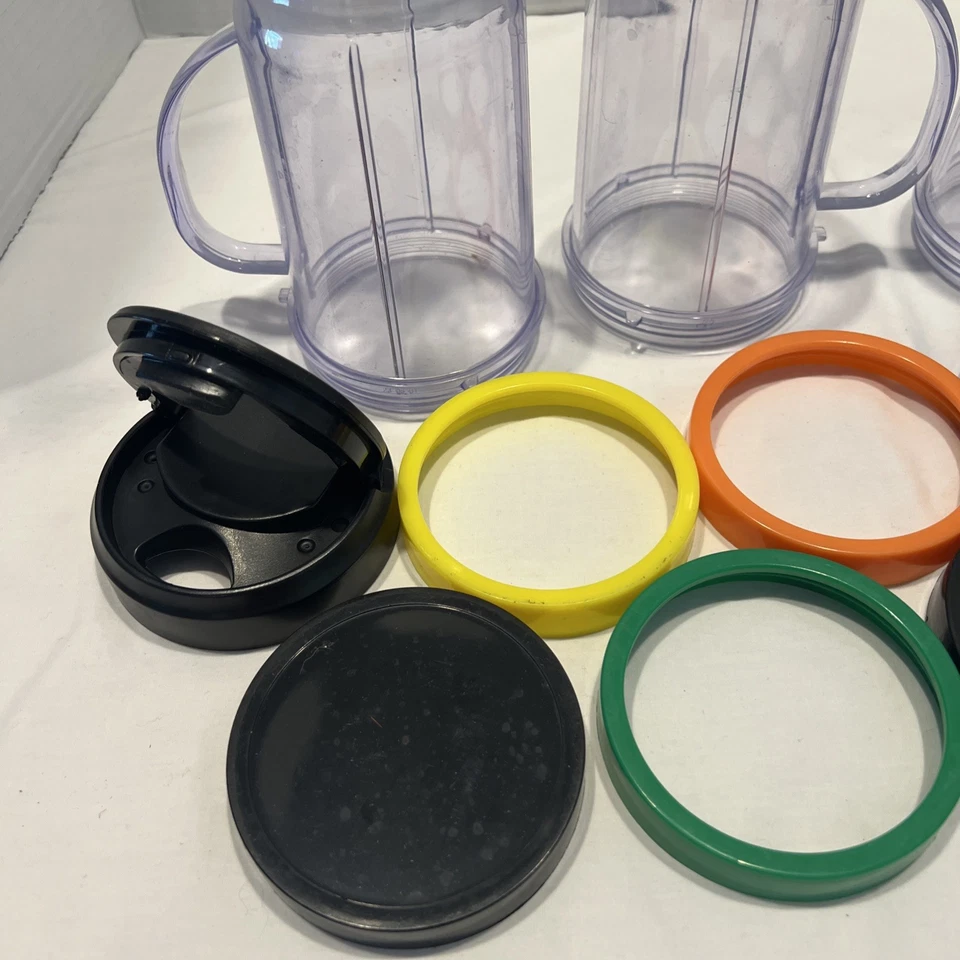Magic Bullet Replacement 4 cups, rings, 2 Lids, 1 Sip Spout, Blender Knife - Image 4 of 4