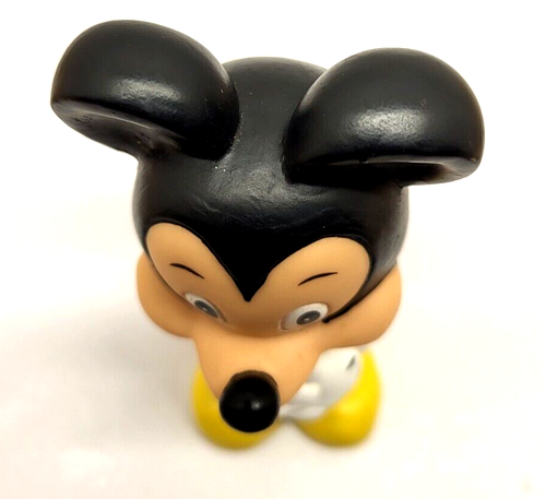 4 3/8" Mickey Mouse Rubber Squeaky Toy Sitting Disney Vintage (G41B2) - Picture 6 of 7