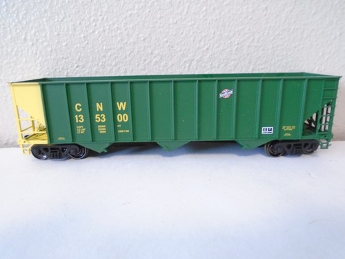 Bowser Ho 40684, tolva de 100 toneladas, C&NW 135300 | Zustand: Used